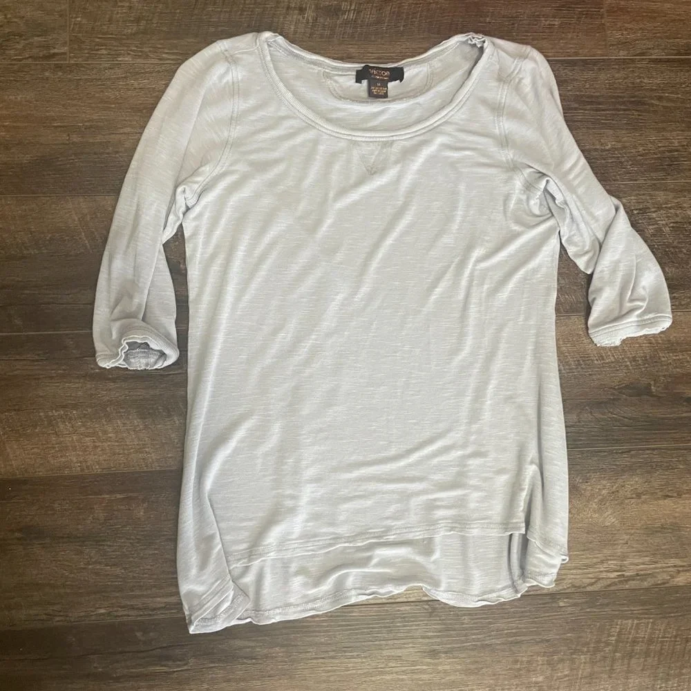 Victor Alfaro Medium Gray Half Sleeve Flowy Burnout Top - Picture 2 of 5